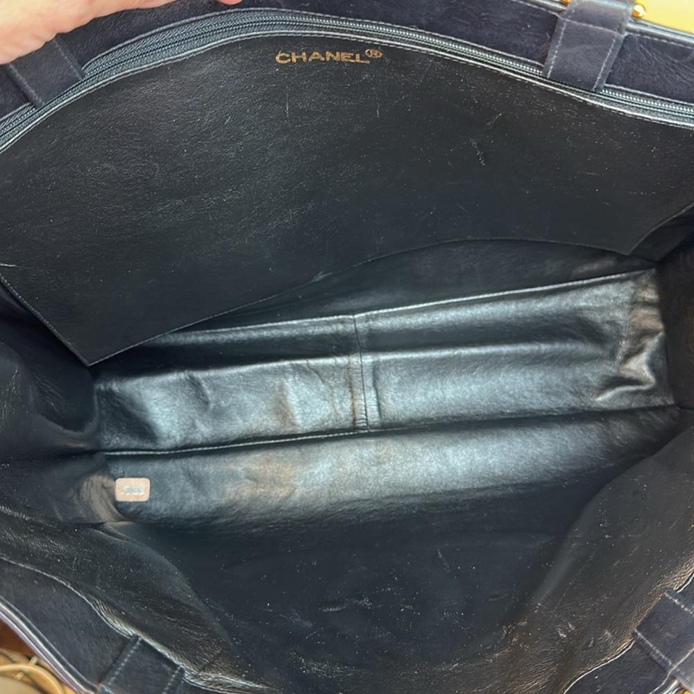 CHANEL CC XL Calfskin Tote With Chunky 24K Goldplated Chain #2 1991-94 COA - Picture 14 of 17